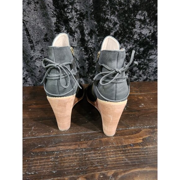 Hinge Tracer Black Suede Wedge Booties/Sz. 7.5M - Picture 6 of 8